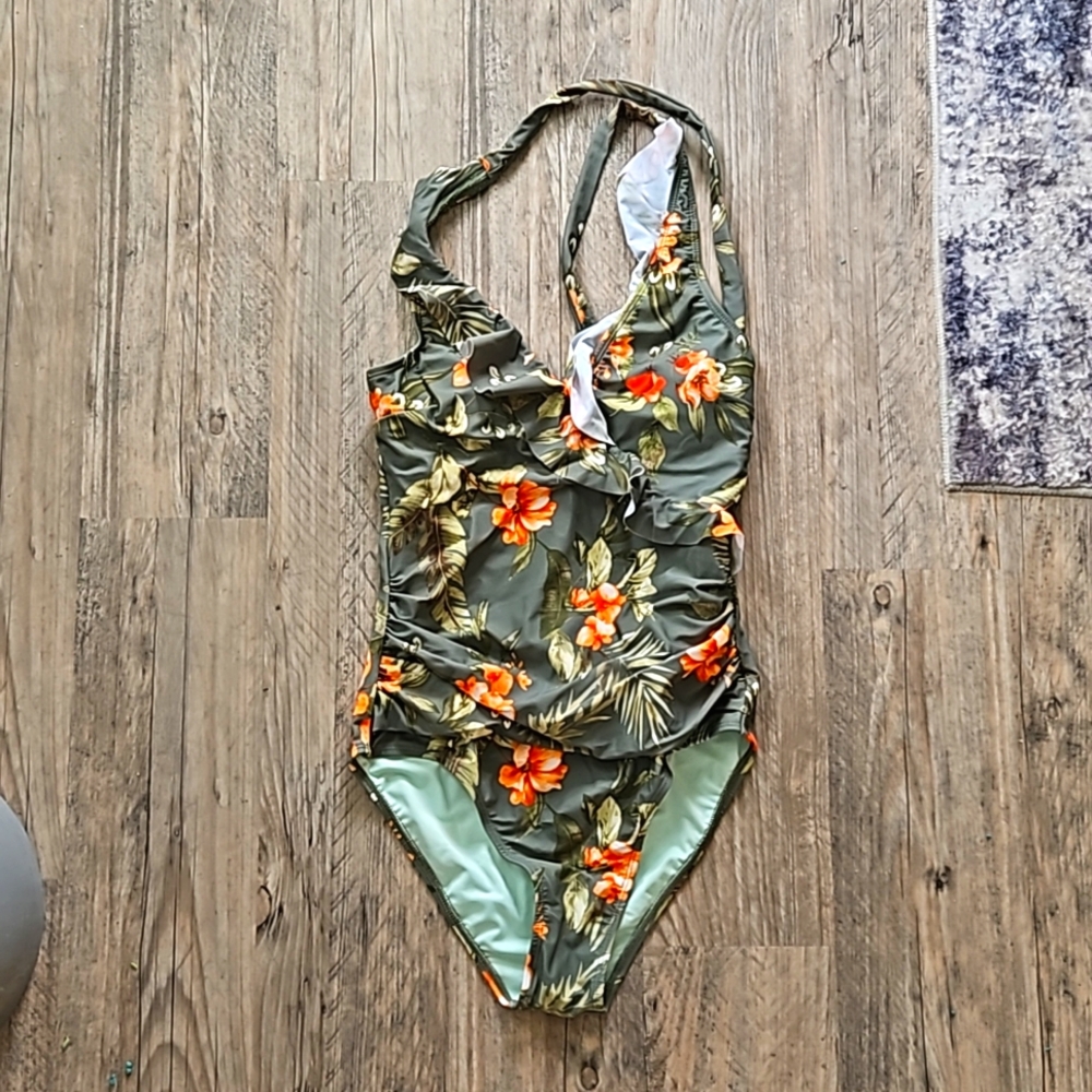 Cupshe swimwear